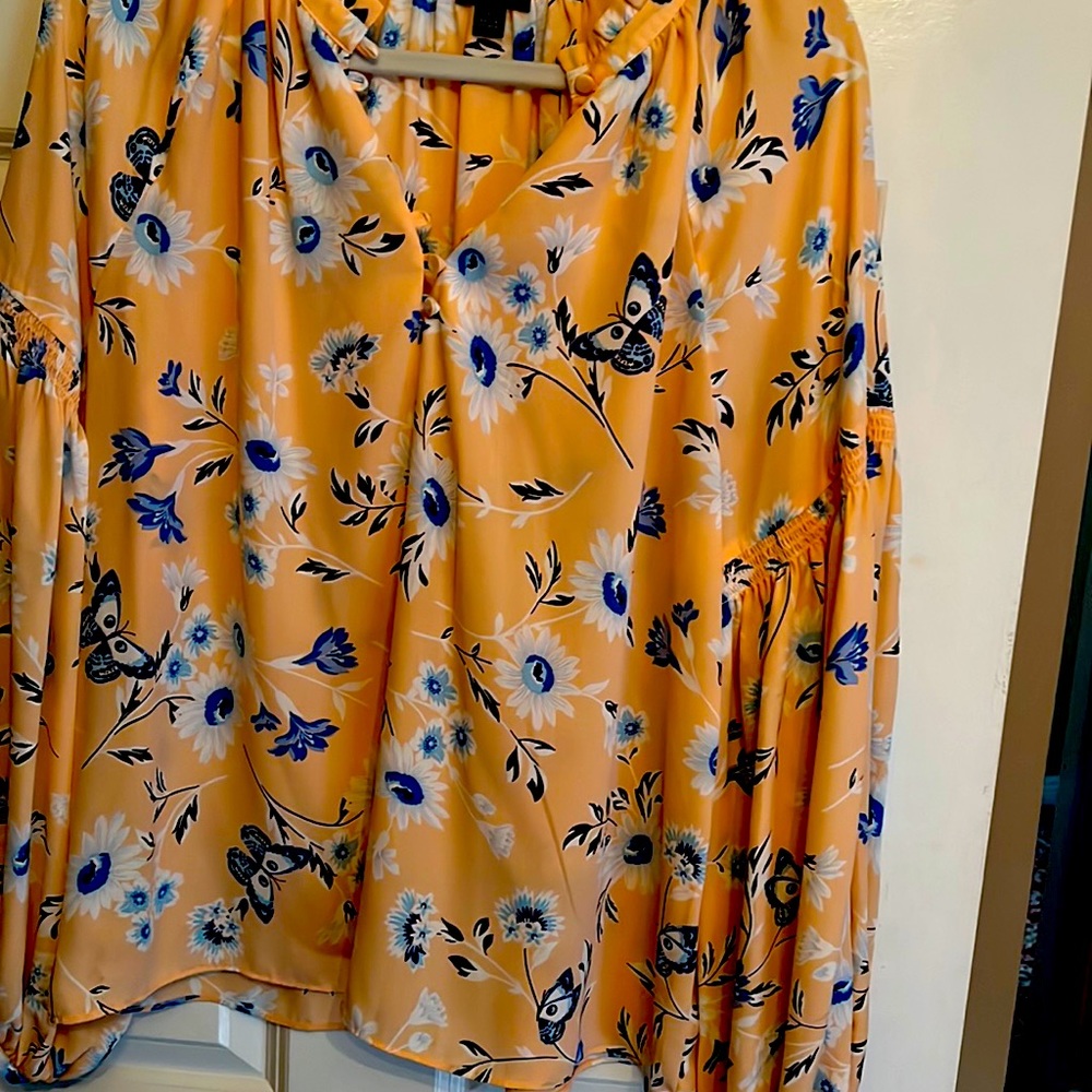 Ann Taylor floral floral large shirt